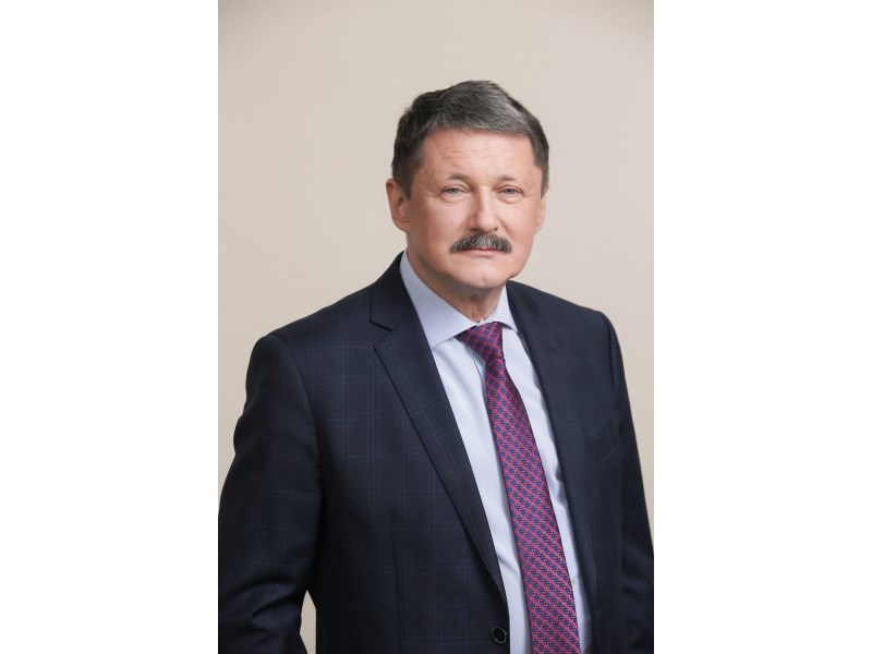 С наступающим Новым годом и светлым праздником Рождеством Христовым!.