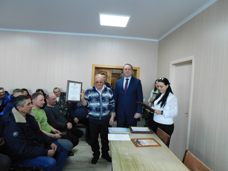 Поздравление работников ООО «Управление водопроводов». Поздравление работников ООО «Управление водопроводов».